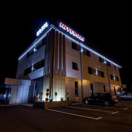 Hotel Intergaj Bijeljina Exteriör bild