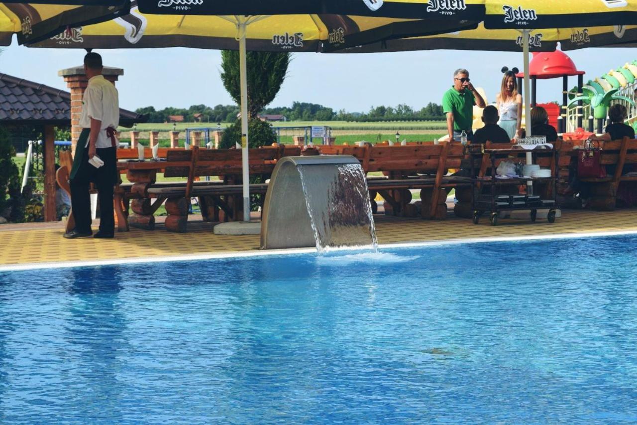 Hotel Intergaj Bijeljina Exteriör bild